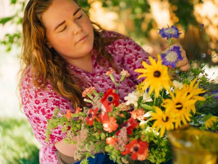 Seasonal Floral Experience: Summer Edition on Sale